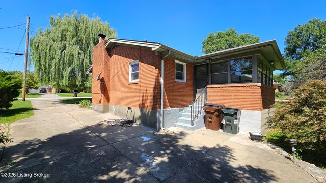 3131 Marlin Rd, Louisville, KY 40220