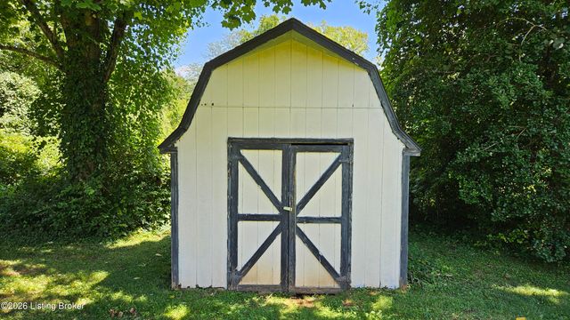 3131 Marlin Rd, Louisville, KY 40220