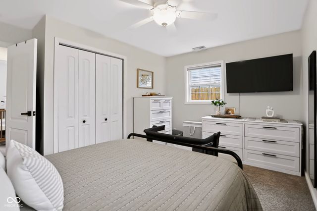 1566 Roberts Road, Franklin, IN 46131