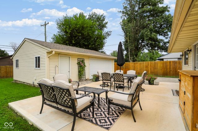 1566 Roberts Road, Franklin, IN 46131