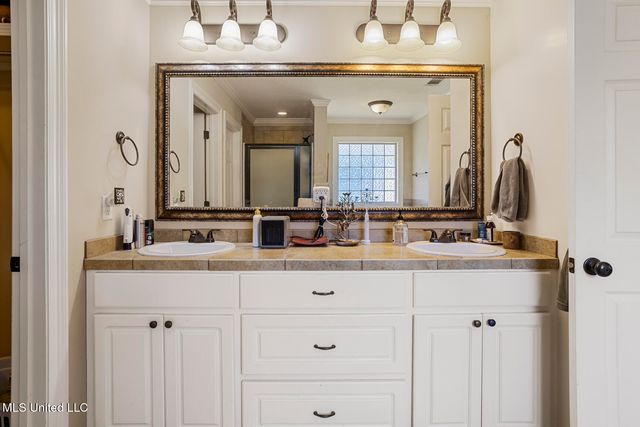 156 E Clearview Drive, Madison, MS 39110