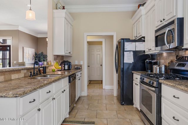 156 E Clearview Drive, Madison, MS 39110