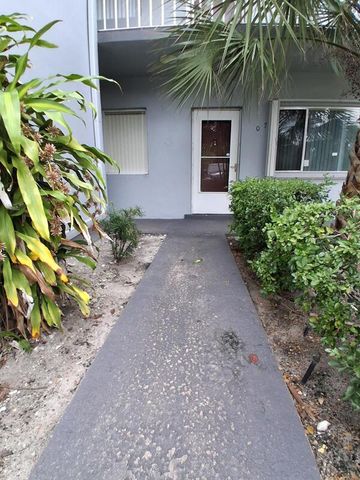 2878 Donnelly Drive 107, Lake Worth, FL 33462