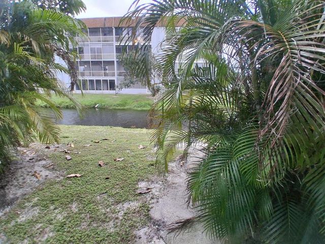 2878 Donnelly Drive 107, Lake Worth, FL 33462