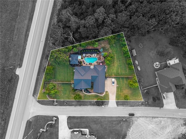 12175 Lost Oak Drive, Bentonville, AR 72712