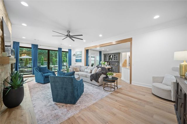 12175 Lost Oak Drive, Bentonville, AR 72712