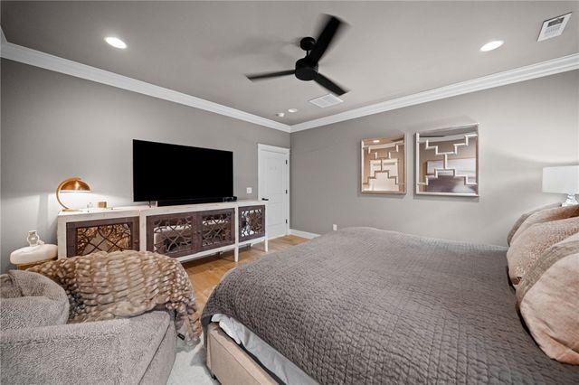 12175 Lost Oak Drive, Bentonville, AR 72712