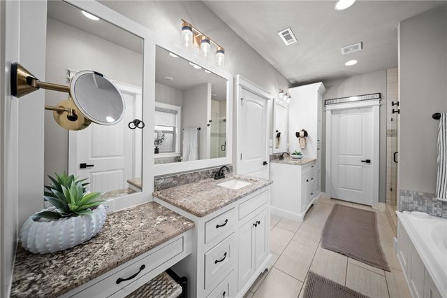12175 Lost Oak Drive, Bentonville, AR 72712