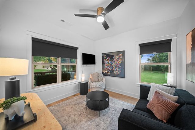12175 Lost Oak Drive, Bentonville, AR 72712