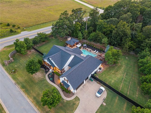 12175 Lost Oak Drive, Bentonville, AR 72712