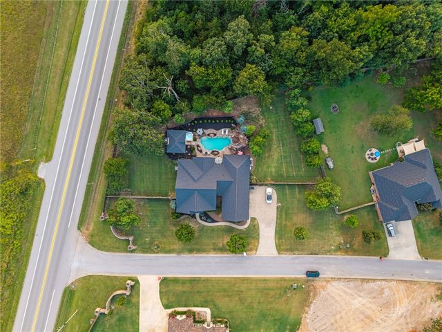 12175 Lost Oak Drive, Bentonville, AR 72712
