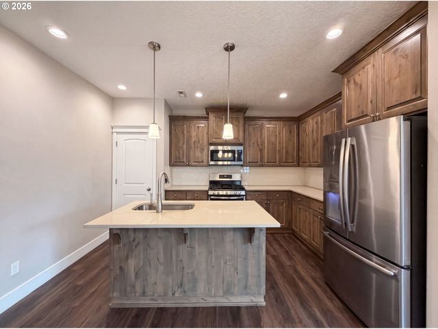 2958 Sw REDMOND HILL Rd, Mc Minnville, OR 97128