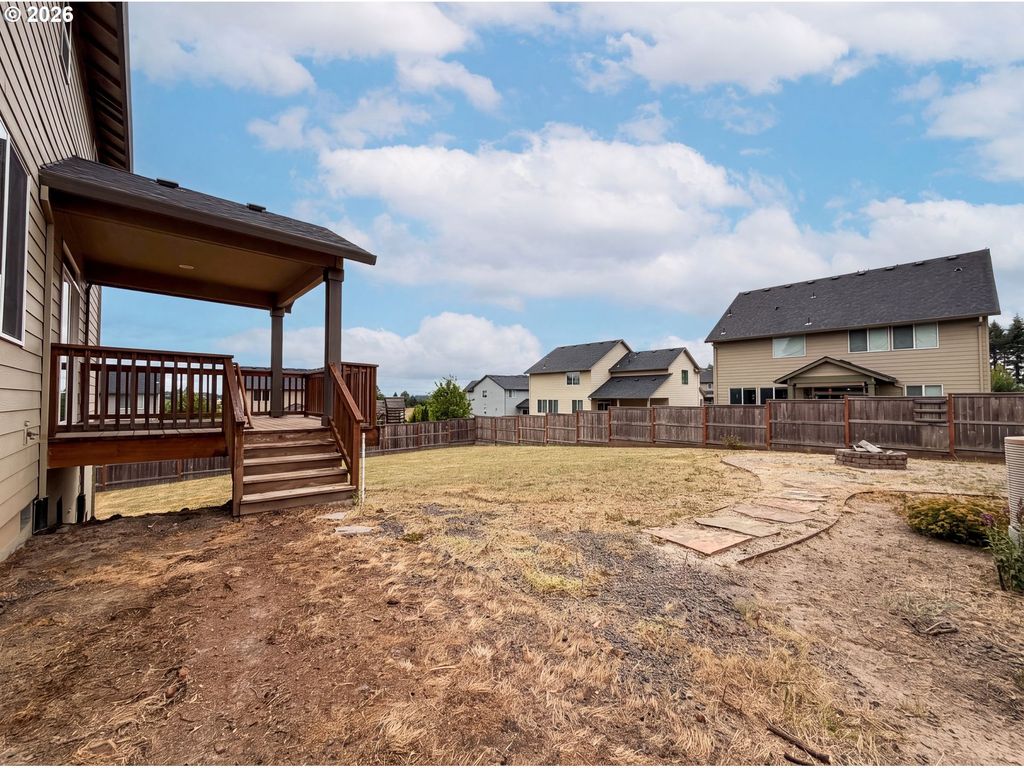 Image 15 of property listing at 2958 Sw REDMOND HILL Rd, Mc Minnville, OR 97128