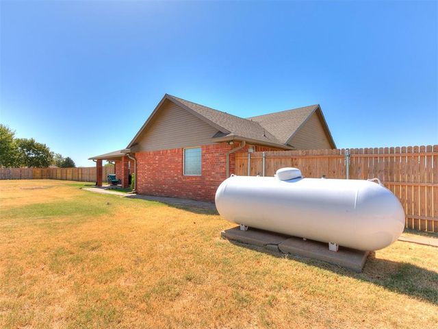 1868 County Road 1198, Tuttle, OK 73089