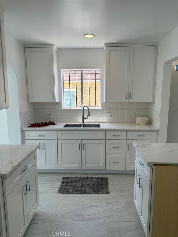 Image 10 of property listing at 1415 N Spring, Compton, CA 90221
