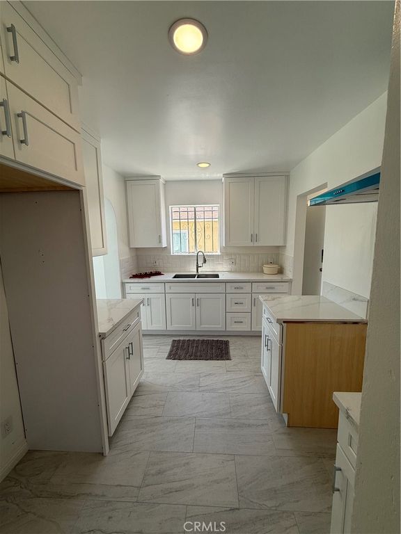 Image 11 of property listing at 1415 N Spring, Compton, CA 90221
