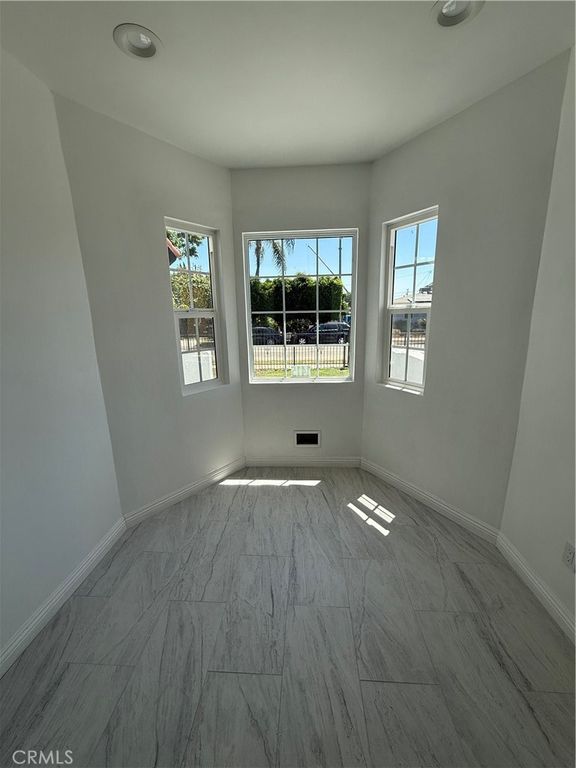 Image 15 of property listing at 1415 N Spring, Compton, CA 90221
