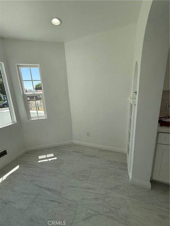 Image 16 of property listing at 1415 N Spring, Compton, CA 90221
