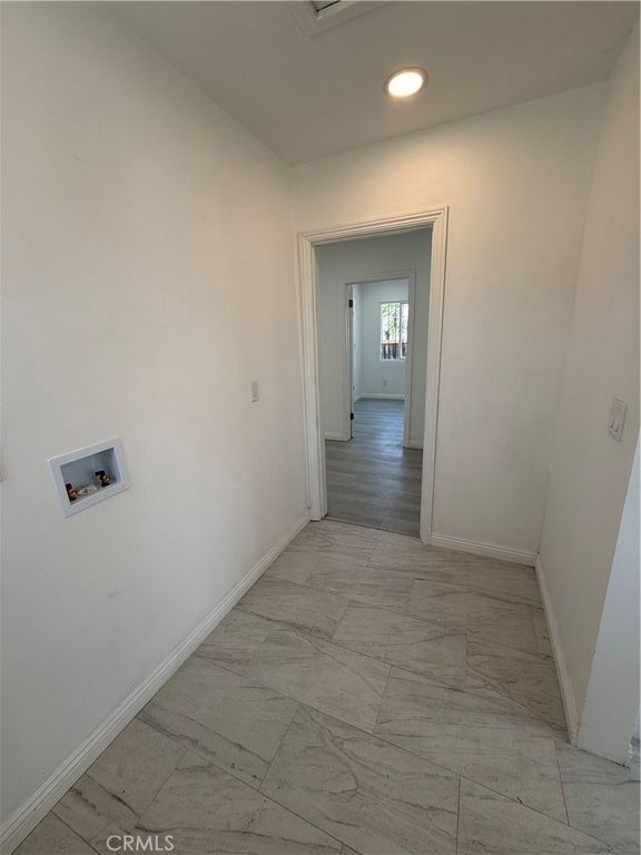 Image 20 of property listing at 1415 N Spring, Compton, CA 90221
