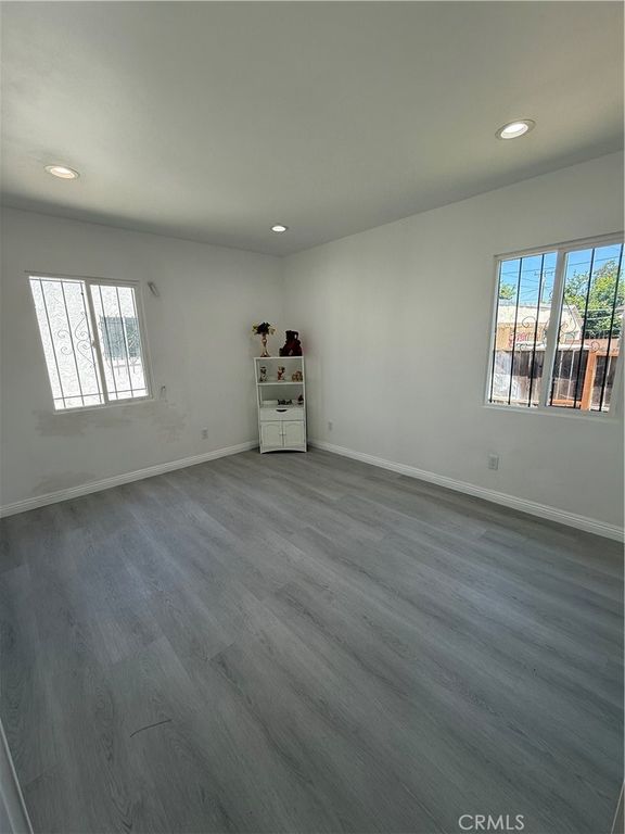 Image 33 of property listing at 1415 N Spring, Compton, CA 90221