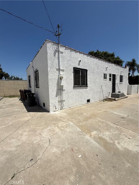 Image 64 of property listing at 1415 N Spring, Compton, CA 90221