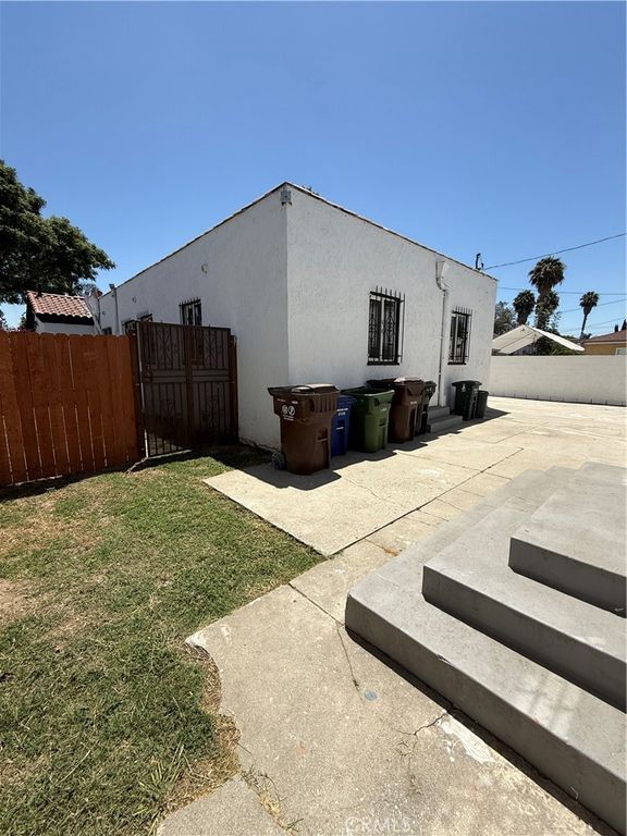 Image 65 of property listing at 1415 N Spring, Compton, CA 90221