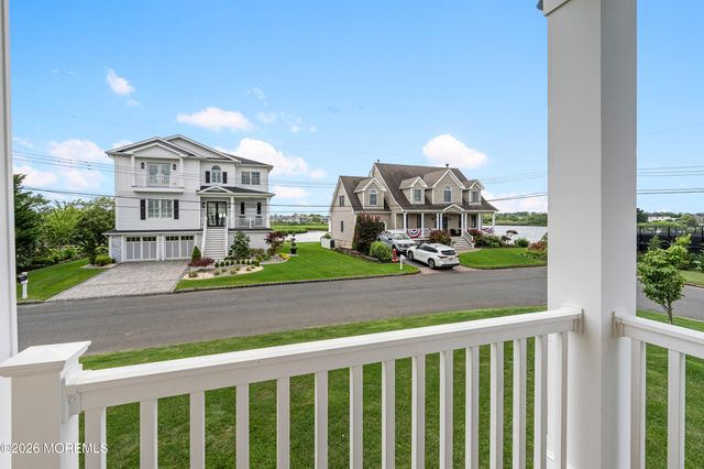 1 Margaret Place, Monmouth Beach, NJ 07750