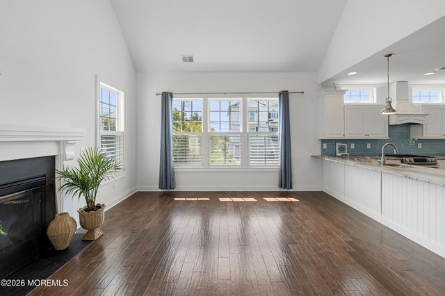 1 Margaret Place, Monmouth Beach, NJ 07750