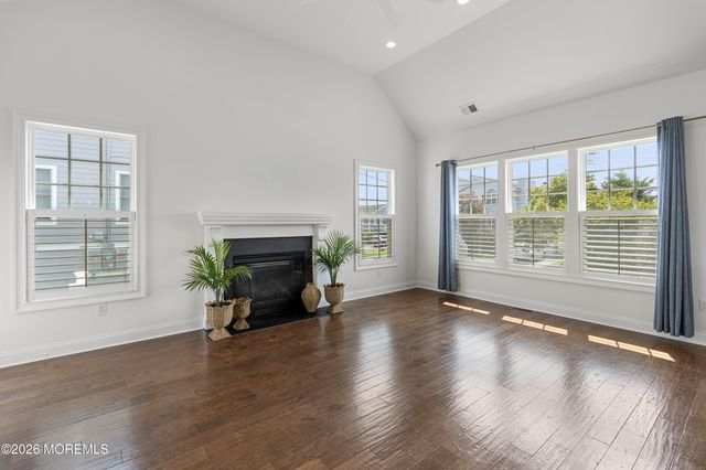 1 Margaret Place, Monmouth Beach, NJ 07750