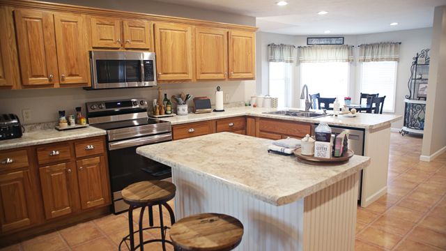 1106 Daybreak Drive, Marion, IL 62959