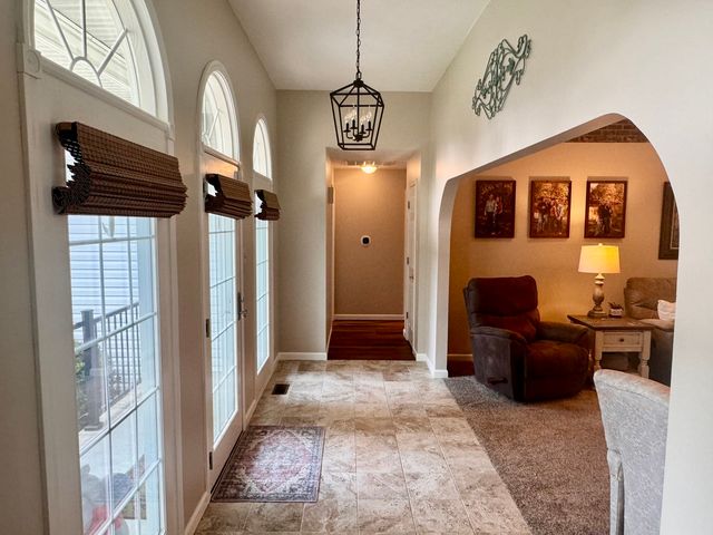1106 Daybreak Drive, Marion, IL 62959