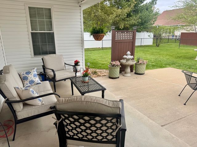 1106 Daybreak Drive, Marion, IL 62959