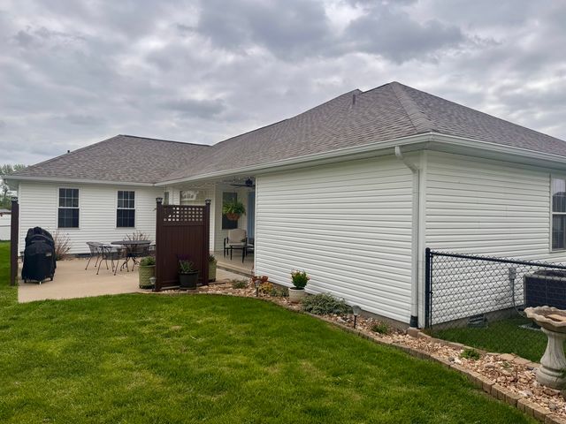 1106 Daybreak Drive, Marion, IL 62959