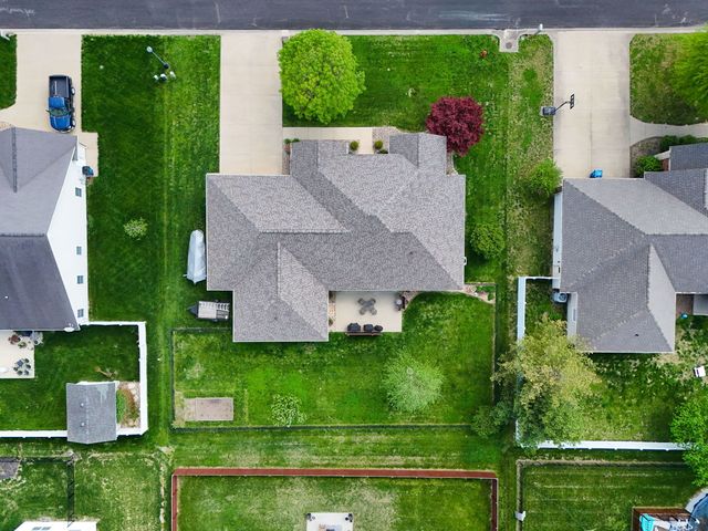 1106 Daybreak Drive, Marion, IL 62959