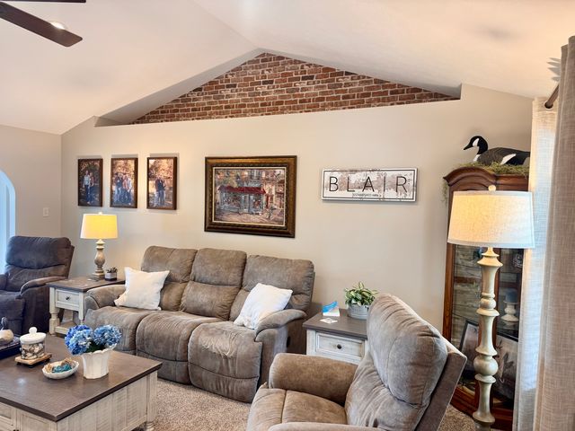 1106 Daybreak Drive, Marion, IL 62959