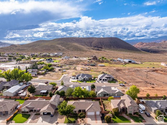 1091 N 100 W, Hurricane, UT 84737