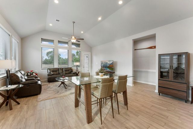 10473 Eastern Bluestar Drive, Conroe, TX 77385