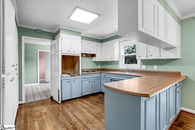 105 Middle Brook Road, Greer, SC 29650