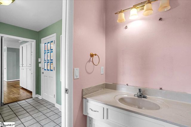 105 Middle Brook Road, Greer, SC 29650