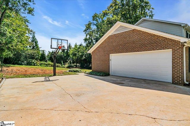 105 Middle Brook Road, Greer, SC 29650