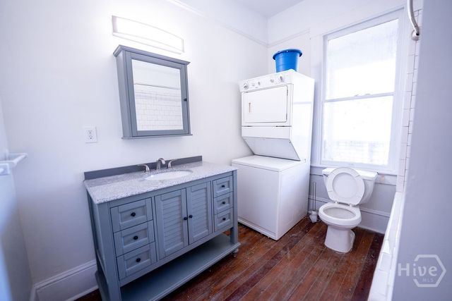 210 W W 41st Street, Savannah, GA 31401