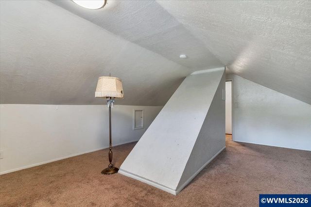 305 Mill St, Silverton, OR 97381
