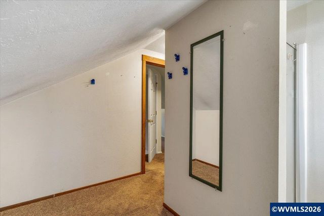 305 Mill St, Silverton, OR 97381