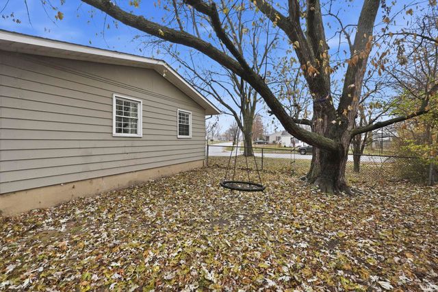 1406 Bethany Lane, Fort Wayne, IN 46825