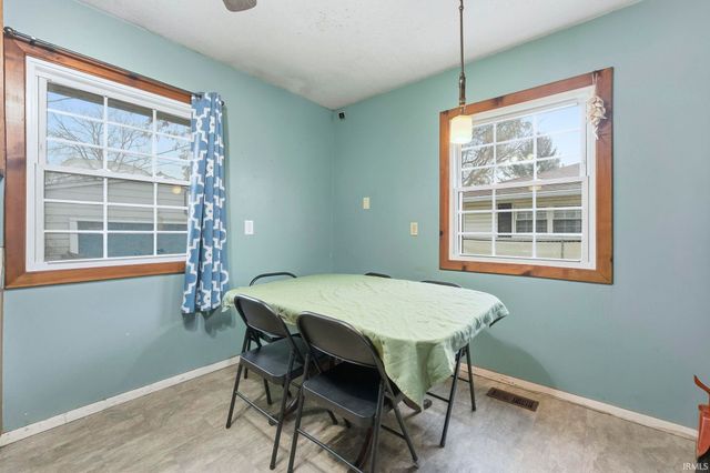 1406 Bethany Lane, Fort Wayne, IN 46825