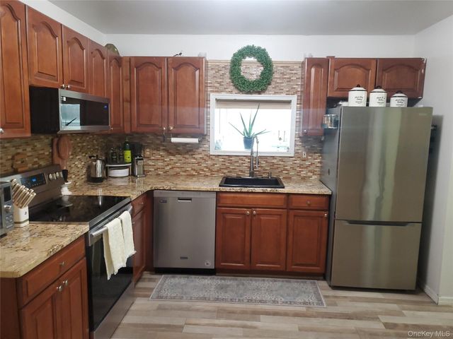 117 N Coleman Road, Centereach, NY 11720