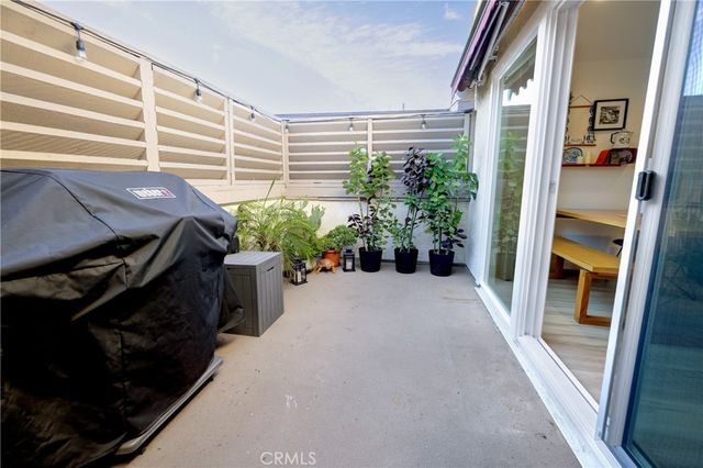 1651 Park B, Long Beach, CA 90815