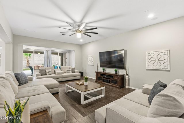 13392 W CREOSOTE Drive, Peoria, AZ 85383