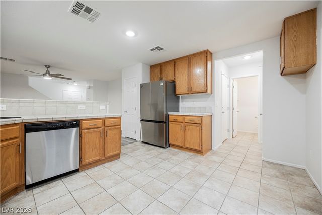 445 Royal Bridge Drive, Las Vegas, NV 89178