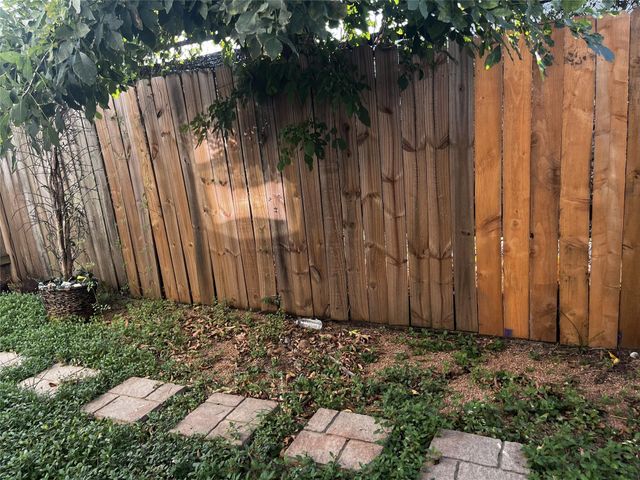 11807 Chetman Drive B, Houston, TX 77065